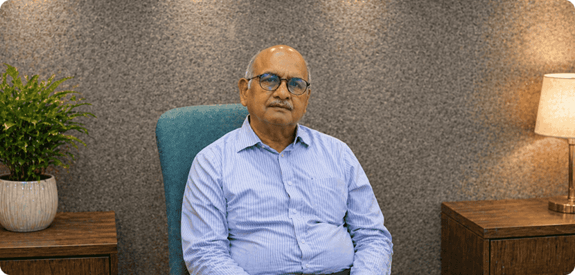 Dr. Swadesh Kumar